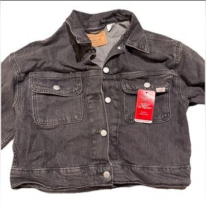 Levi Women’s ‘95 Trucker Denim Jacket Size Medium New With Tags